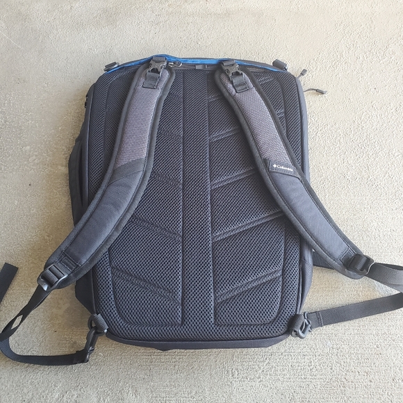 Columbia Urban Assist 24L  Laptop Backpack - Picture 2 of 6